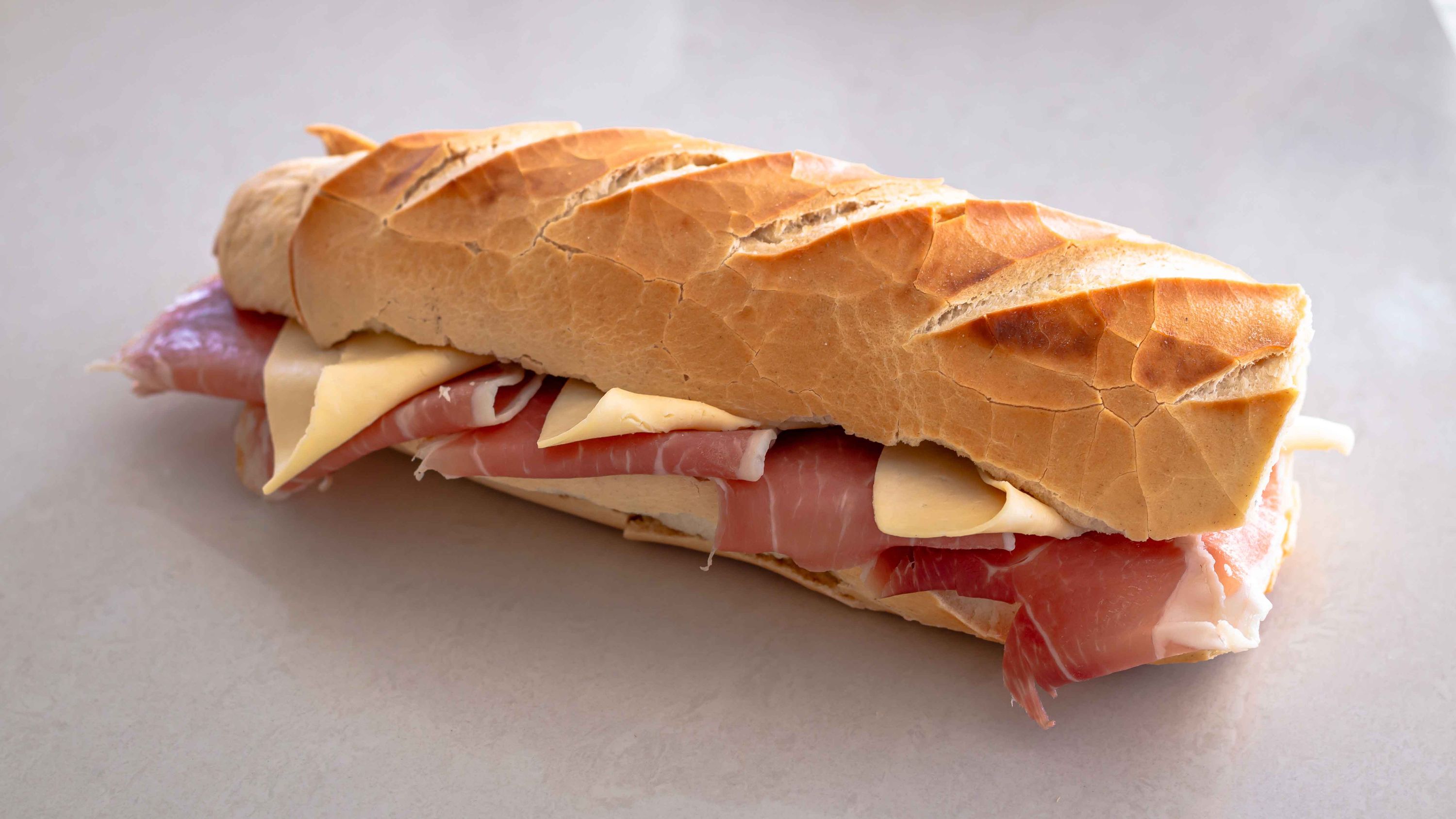 Jamón Crudo y Queso